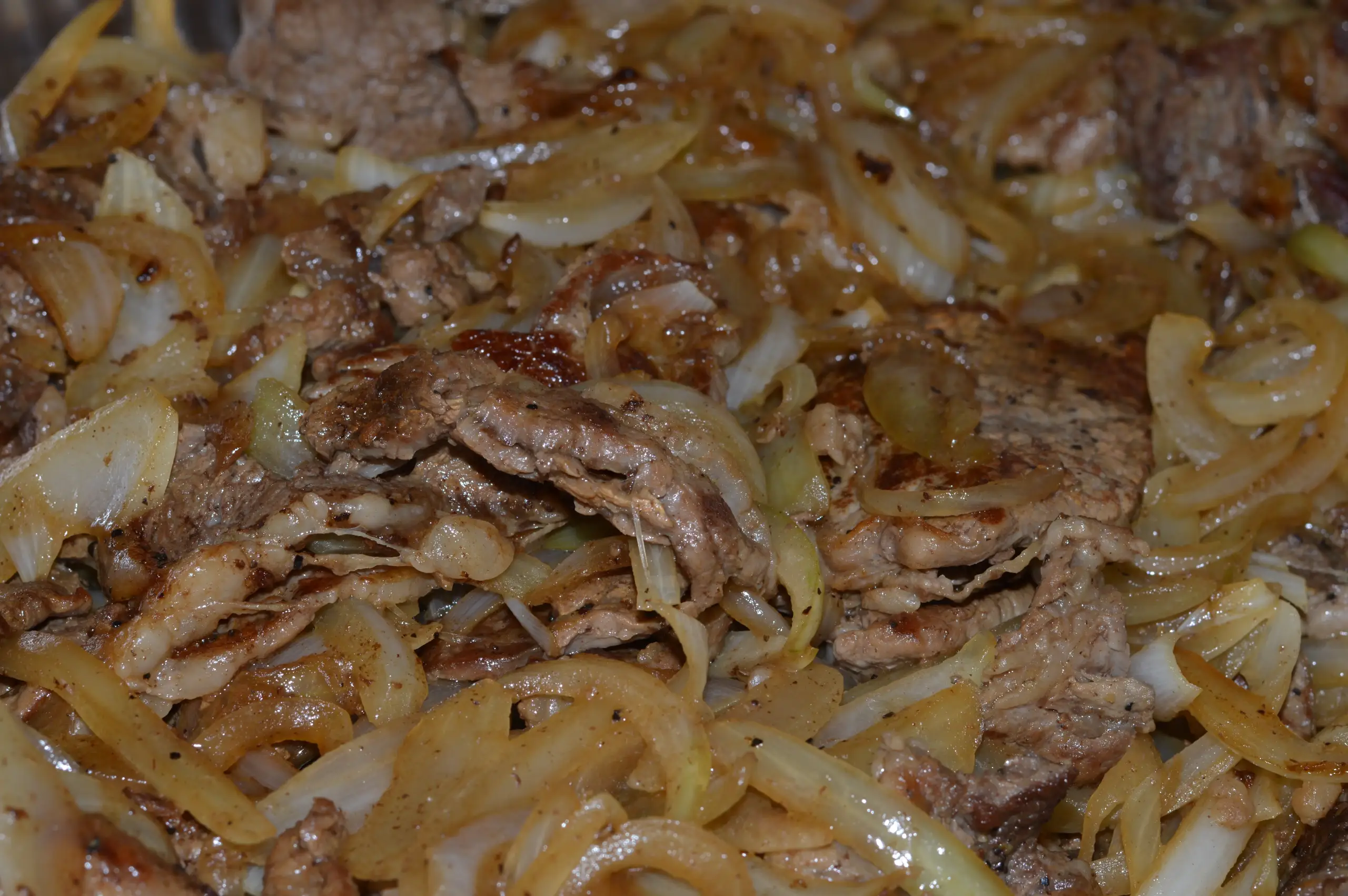 Bistec Ribeye With Onios